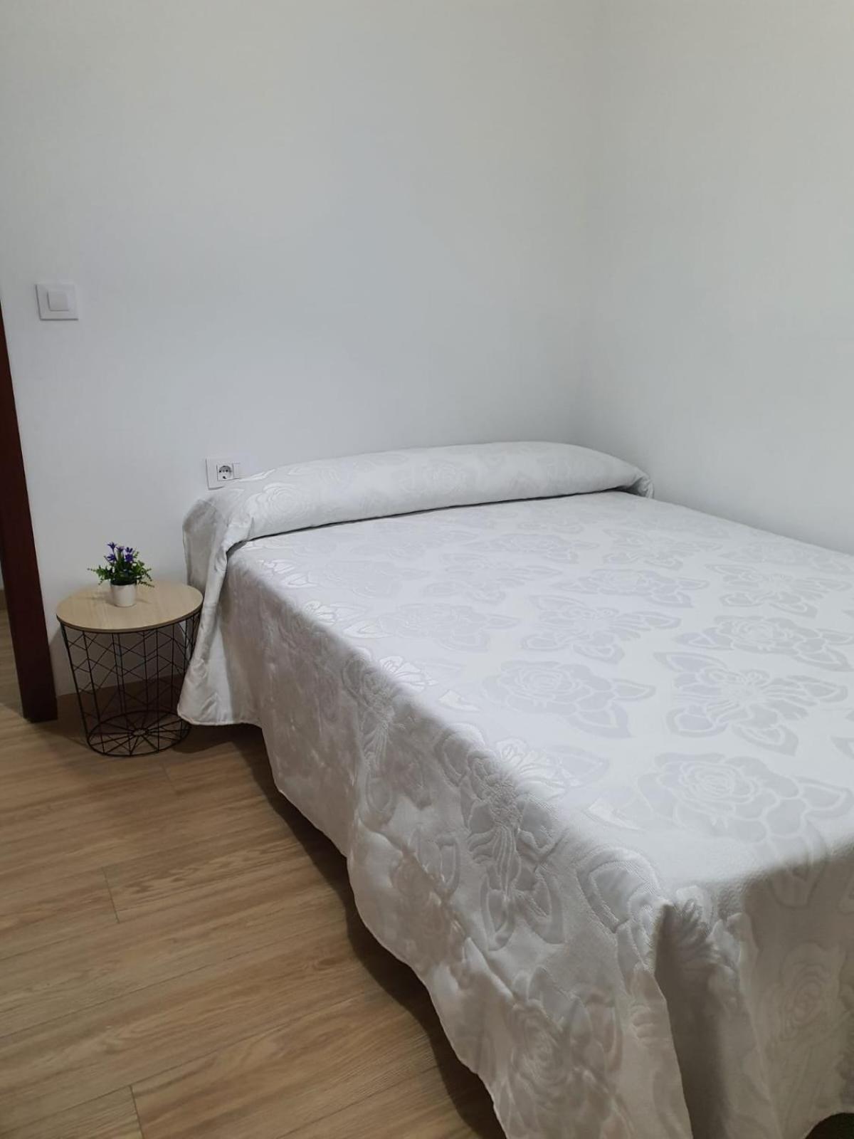 Sol Apartment Кангас де Морацо Екстериор снимка